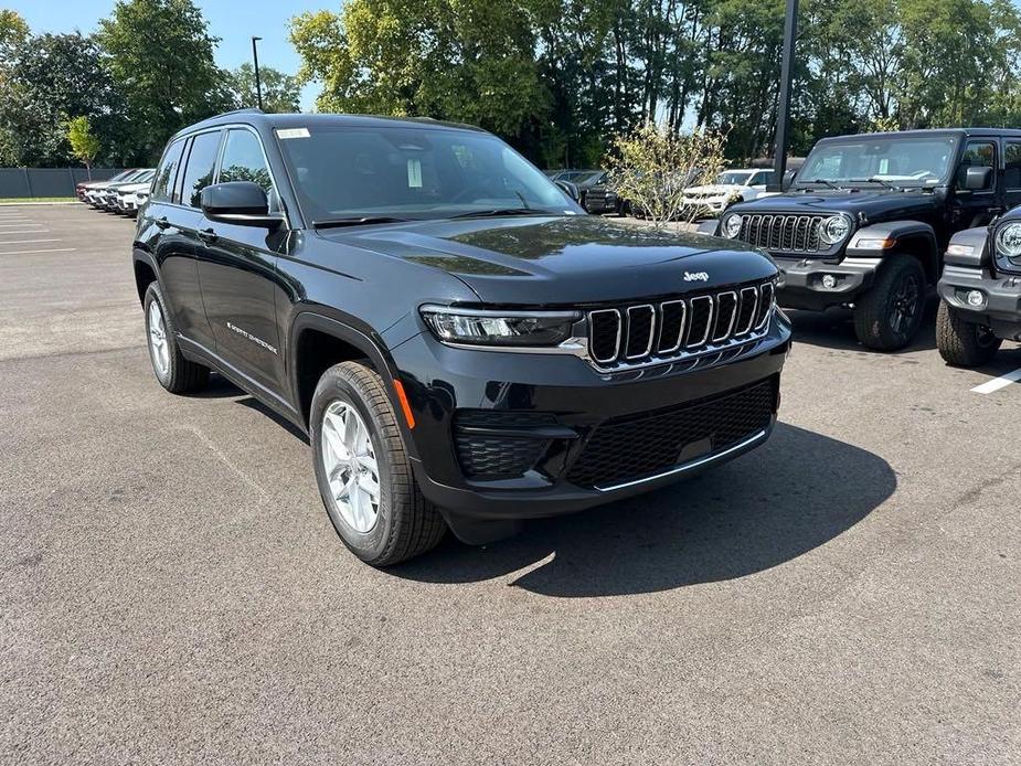 new 2024 Jeep Grand Cherokee car, priced at $38,412