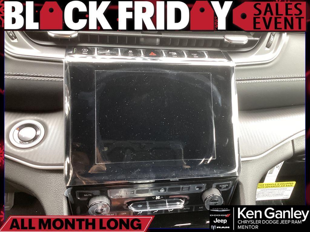 new 2025 Jeep Grand Cherokee car, priced at $46,135