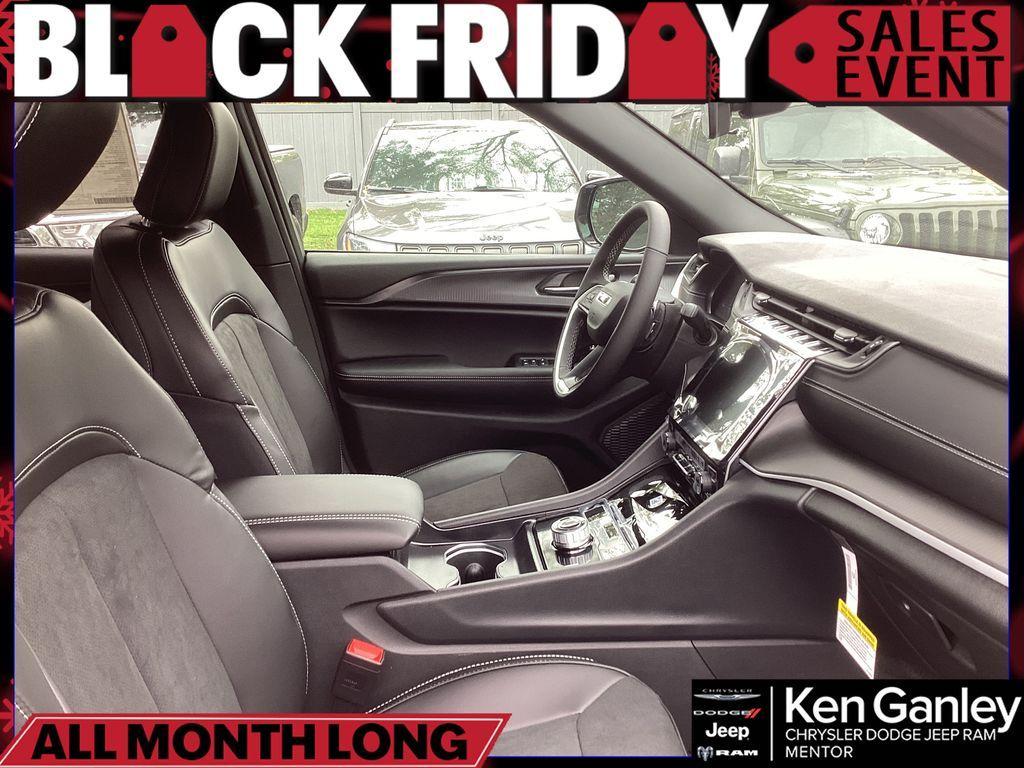 new 2025 Jeep Grand Cherokee car, priced at $46,135