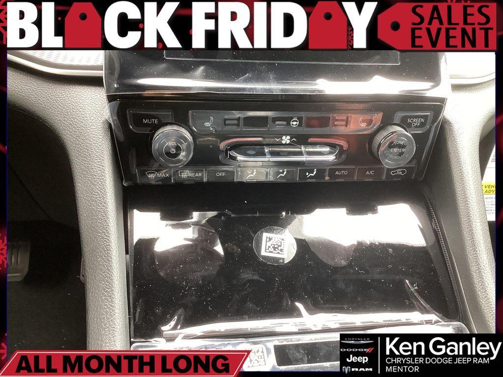 new 2025 Jeep Grand Cherokee car, priced at $46,135