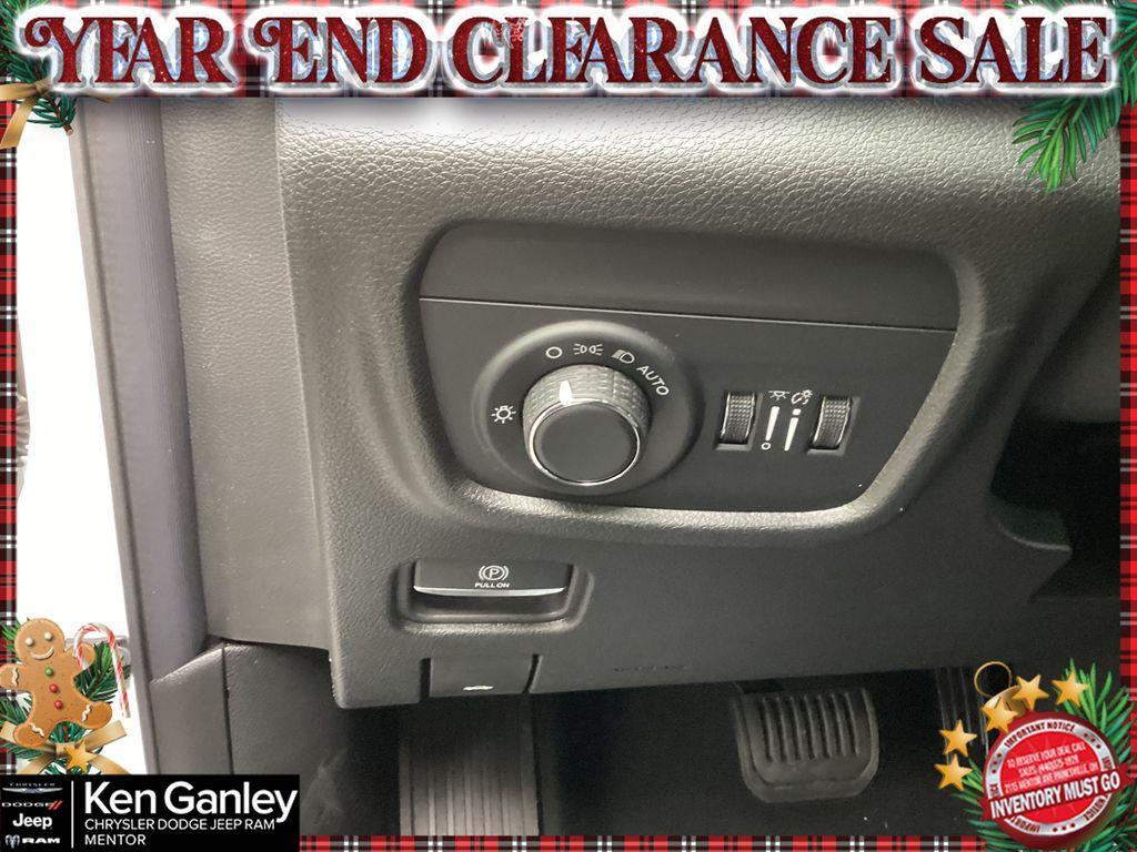 new 2025 Jeep Grand Cherokee car, priced at $46,135