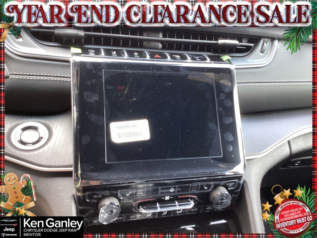 new 2025 Jeep Grand Cherokee L car, priced at $38,889