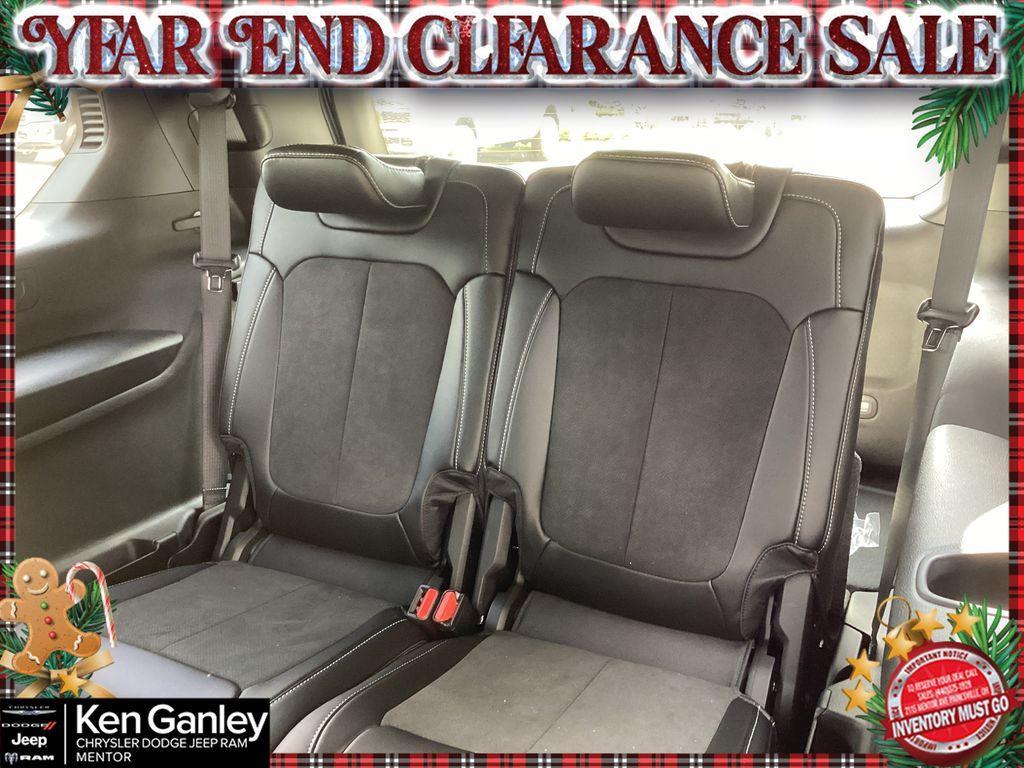 new 2025 Jeep Grand Cherokee L car, priced at $38,889