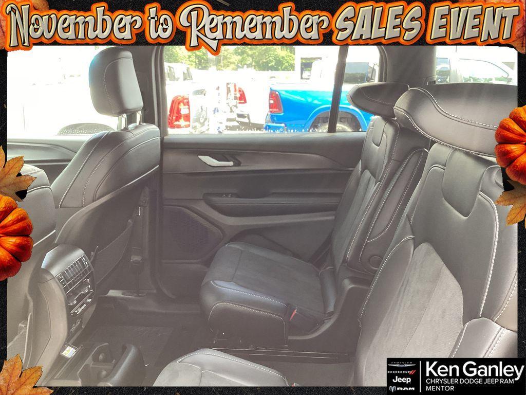 new 2025 Jeep Grand Cherokee L car, priced at $45,389