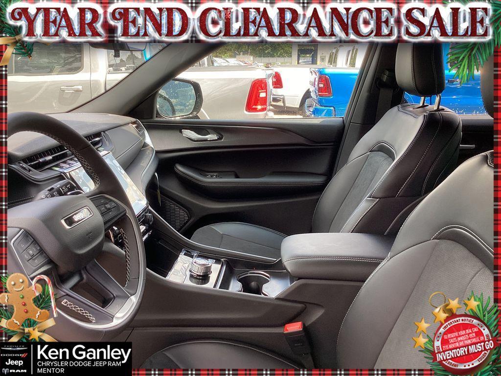 new 2025 Jeep Grand Cherokee L car, priced at $38,889