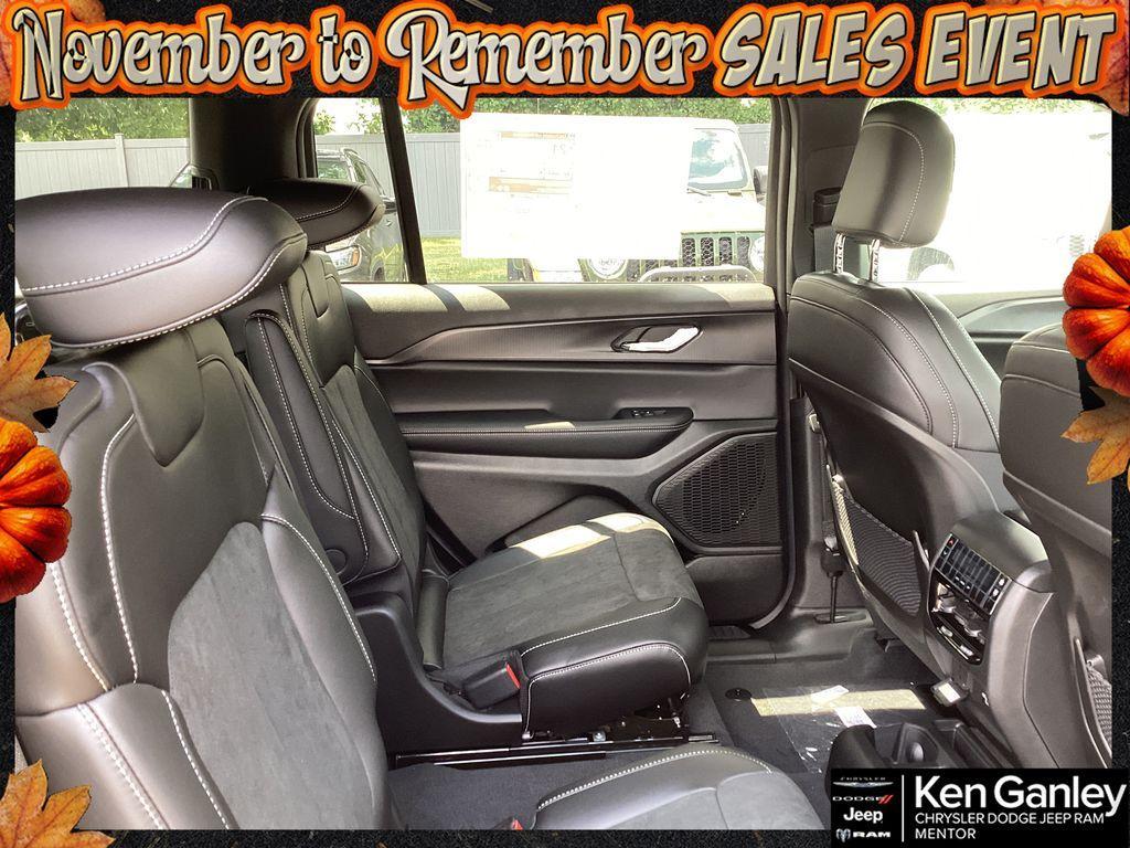 new 2025 Jeep Grand Cherokee L car, priced at $45,389