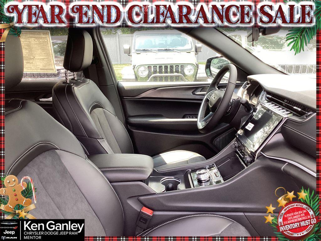 new 2025 Jeep Grand Cherokee L car, priced at $38,889