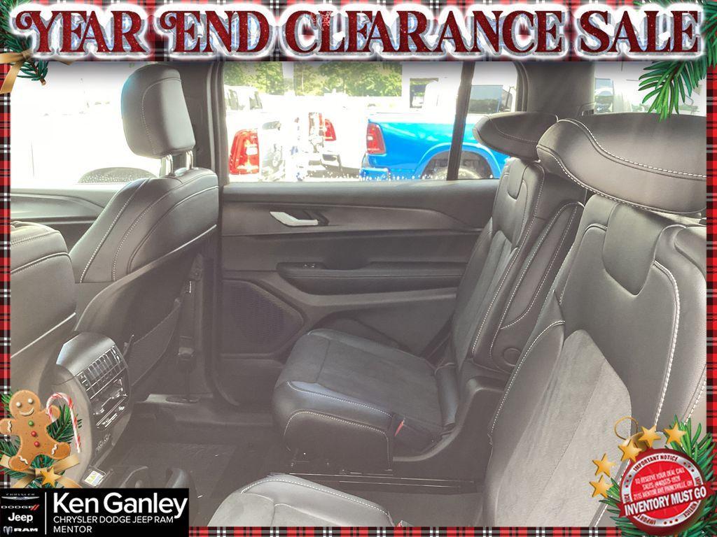 new 2025 Jeep Grand Cherokee L car, priced at $38,889