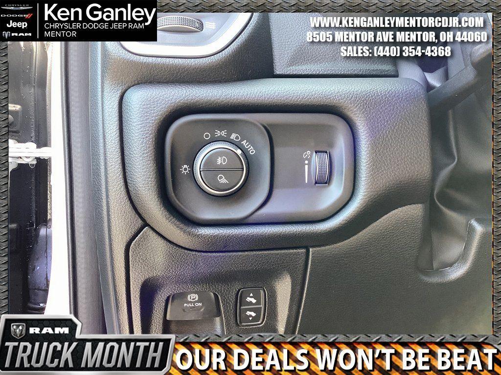 new 2025 Ram 1500 car, priced at $47,978