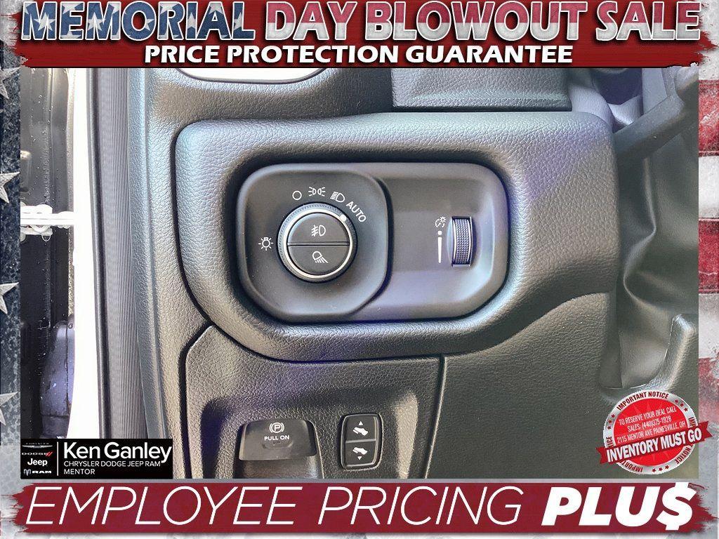 new 2025 Ram 1500 car, priced at $47,978