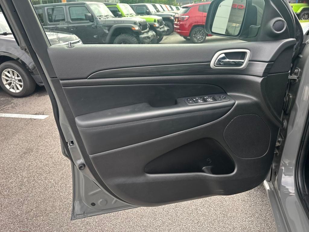 used 2021 Jeep Grand Cherokee car, priced at $30,100