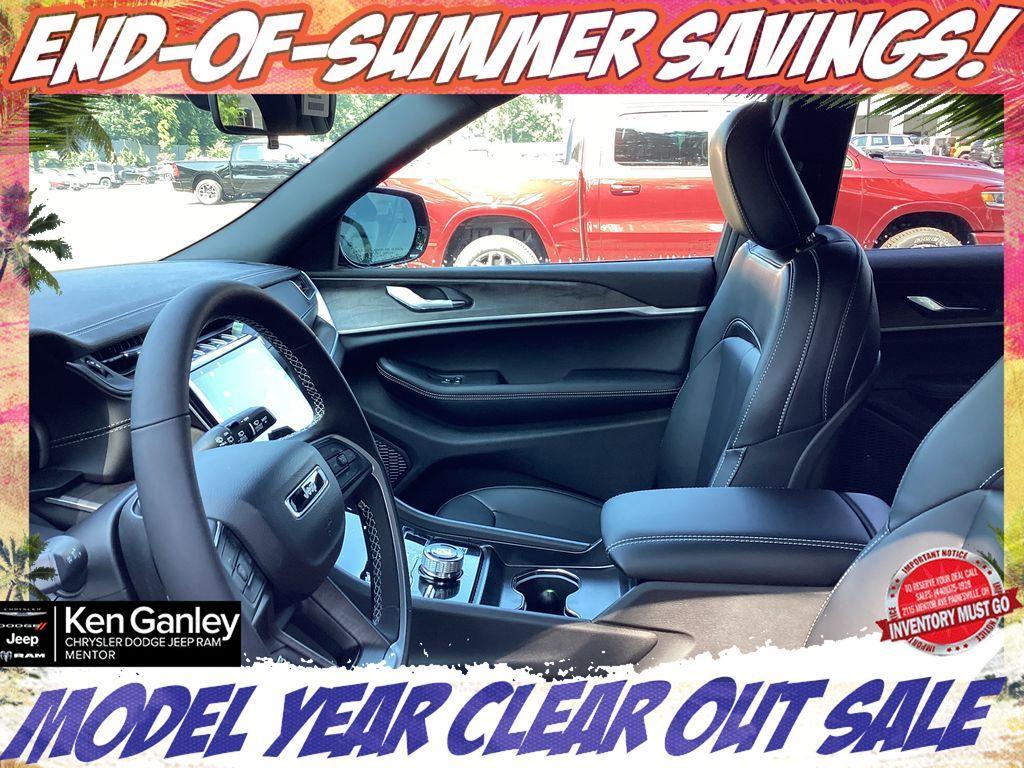 new 2025 Jeep Grand Cherokee L car, priced at $47,376