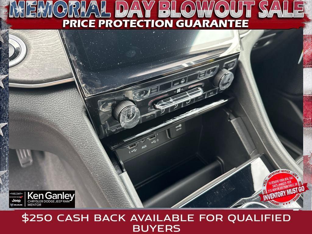 new 2025 Jeep Grand Cherokee L car, priced at $46,206