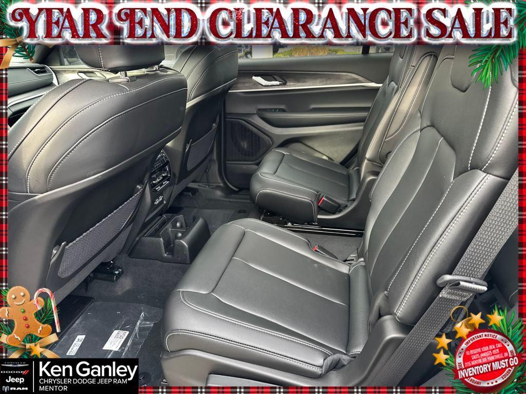 new 2025 Jeep Grand Cherokee L car, priced at $43,669