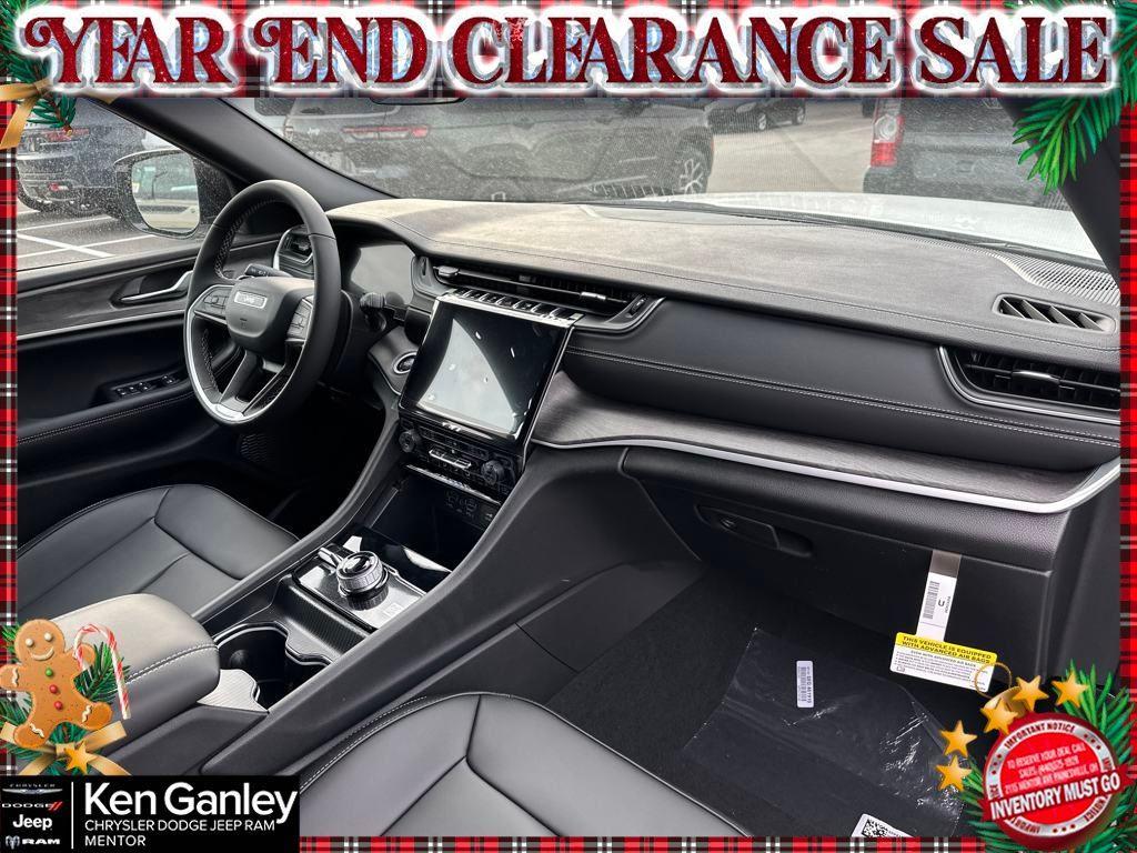 new 2025 Jeep Grand Cherokee L car, priced at $43,669