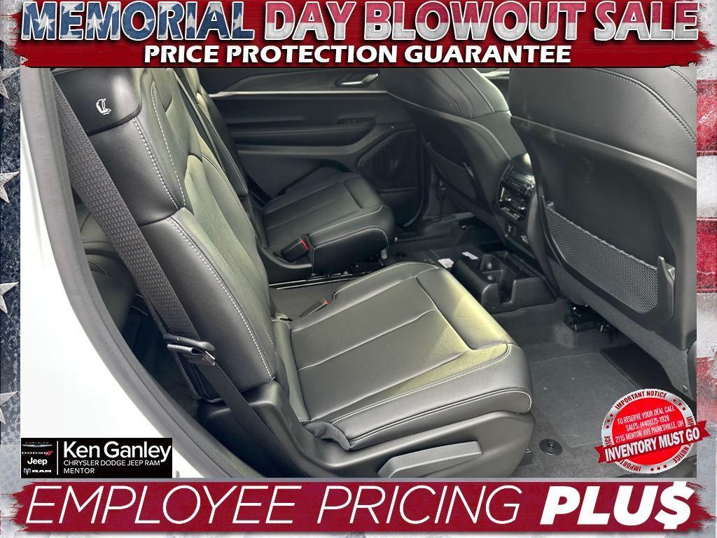 new 2025 Jeep Grand Cherokee L car, priced at $46,206