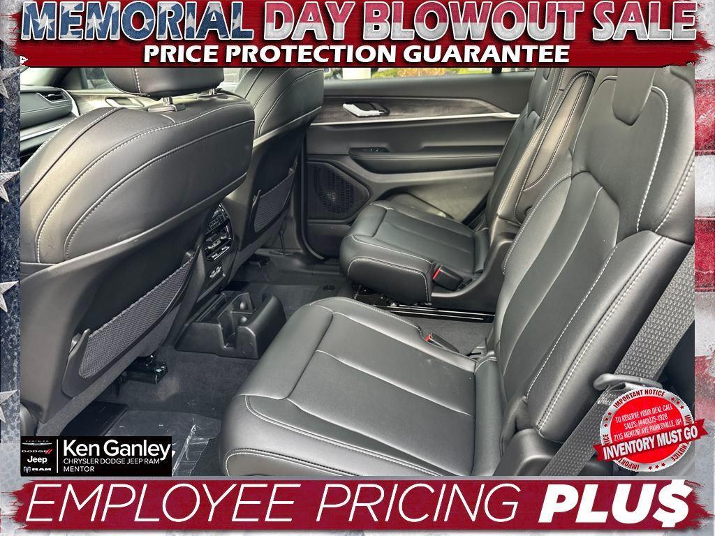 new 2025 Jeep Grand Cherokee L car, priced at $46,206