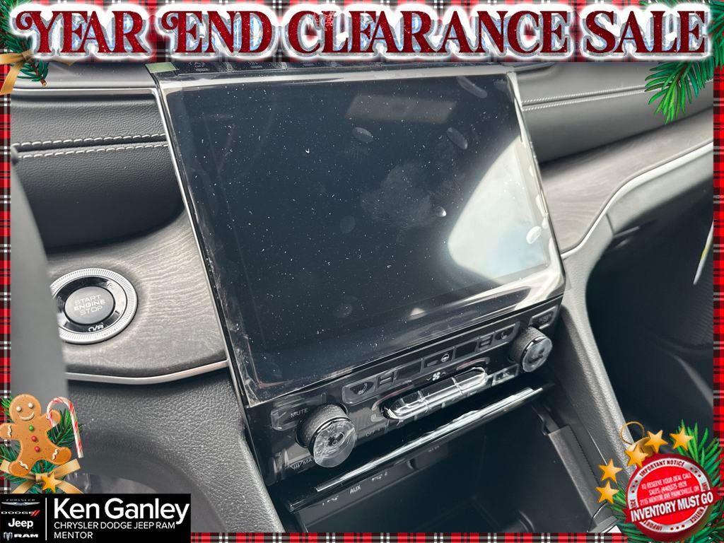 new 2025 Jeep Grand Cherokee L car, priced at $43,669