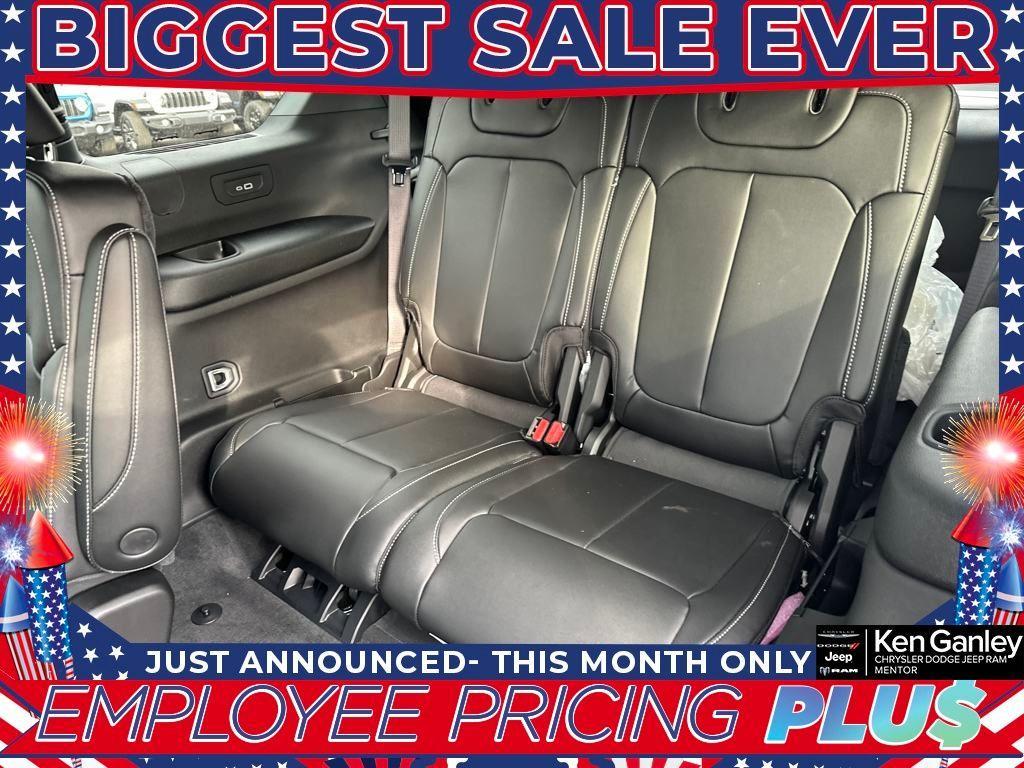 new 2025 Jeep Grand Cherokee L car, priced at $46,456
