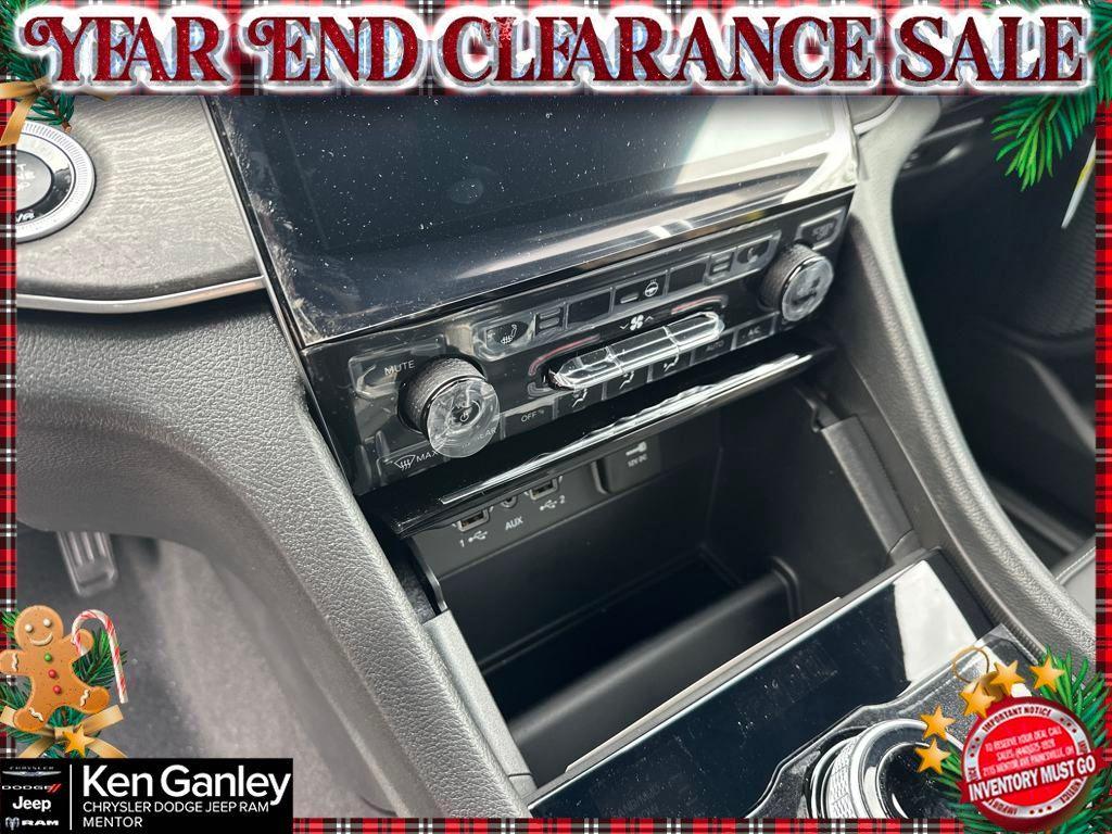 new 2025 Jeep Grand Cherokee L car, priced at $43,669