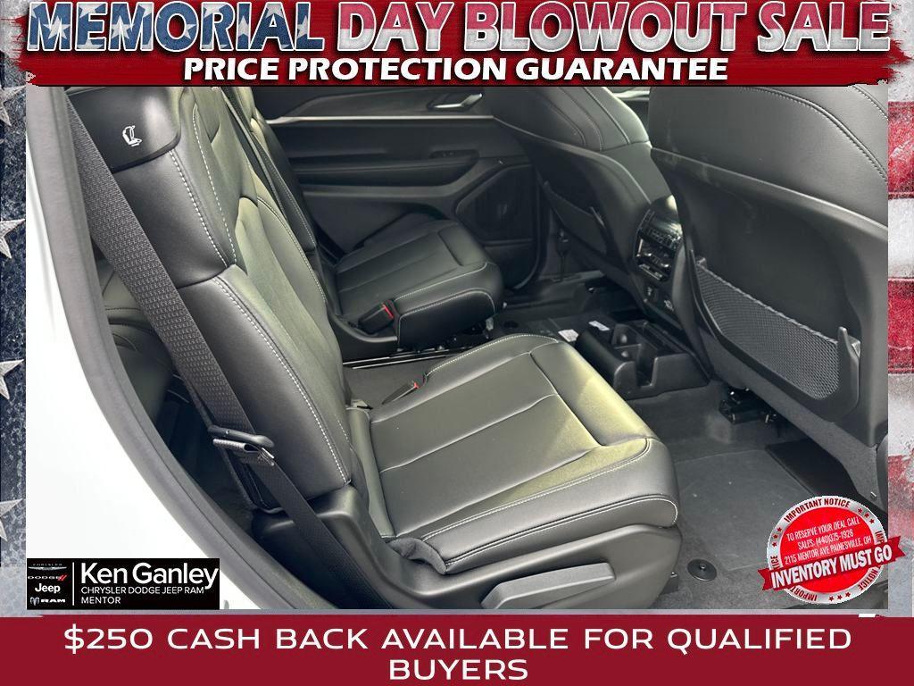 new 2025 Jeep Grand Cherokee L car, priced at $46,206