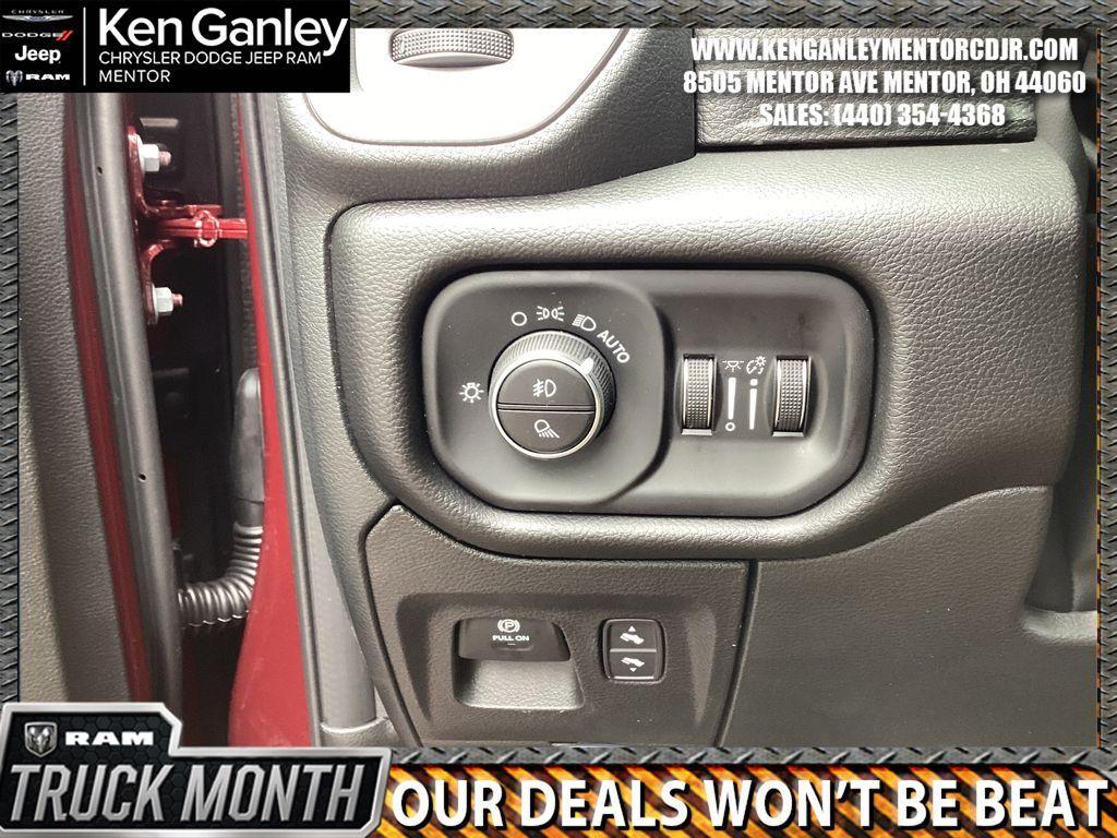 new 2025 Ram 1500 car, priced at $58,678