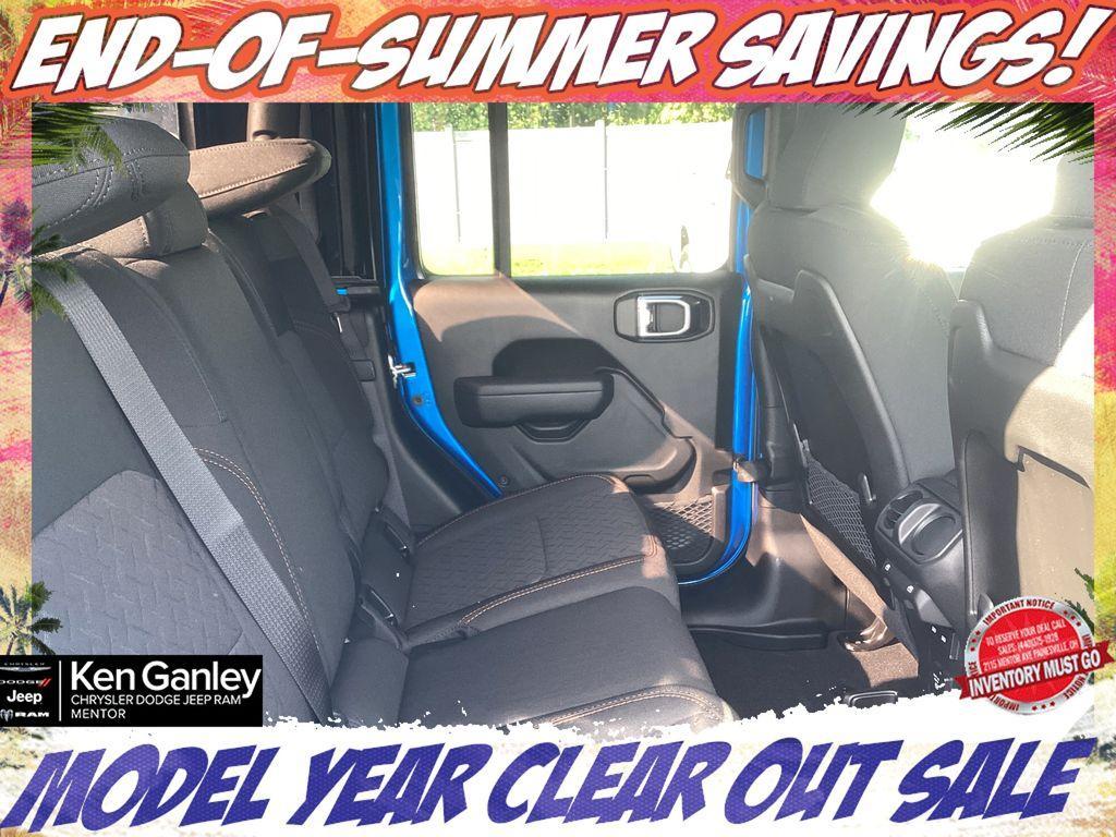 new 2025 Jeep Gladiator car, priced at $43,955
