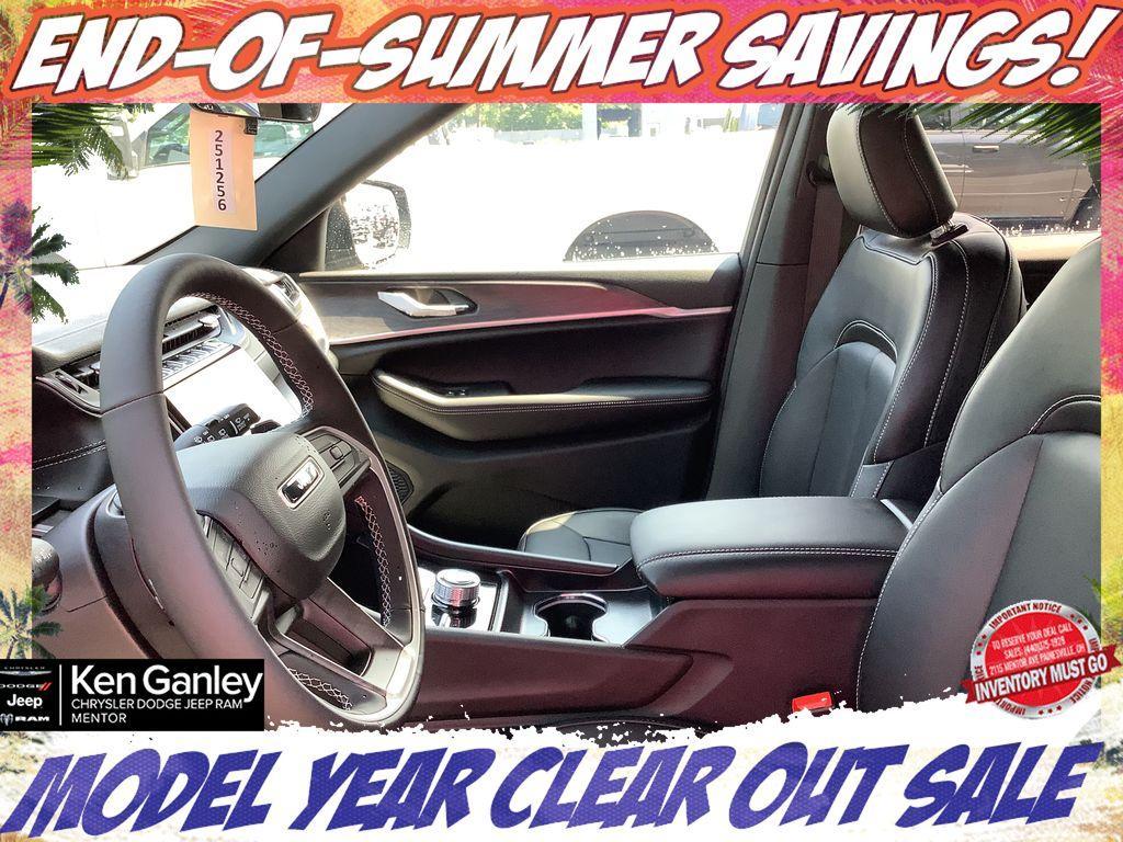 new 2025 Jeep Grand Cherokee L car, priced at $47,376