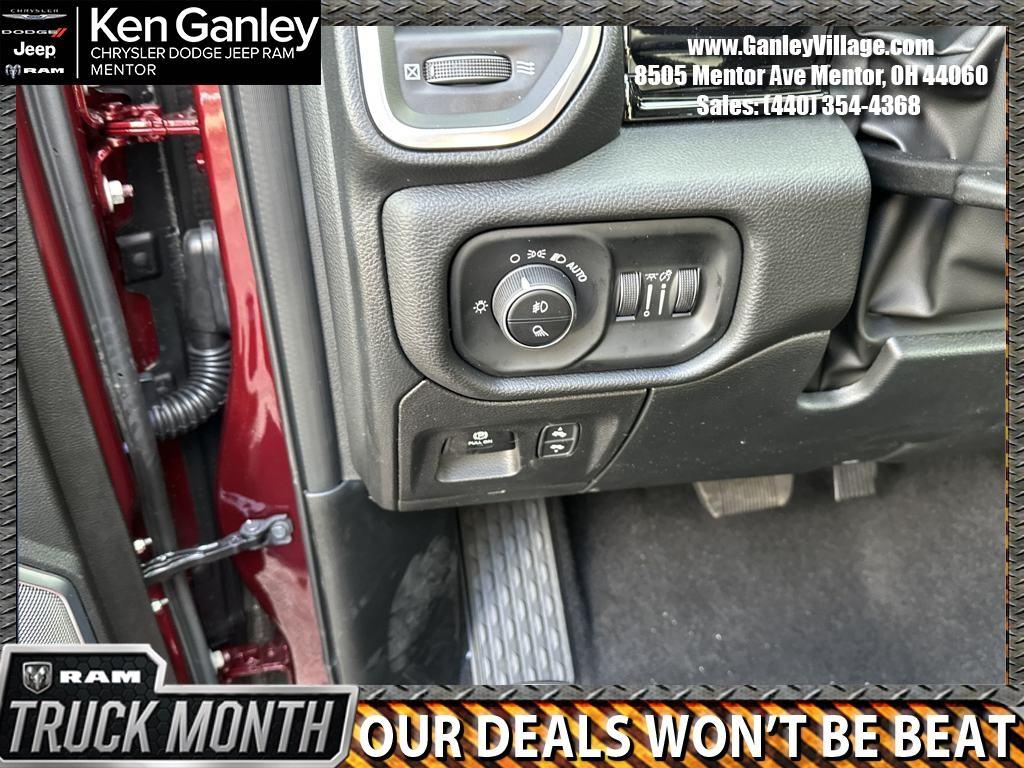 new 2025 Ram 1500 car, priced at $59,717
