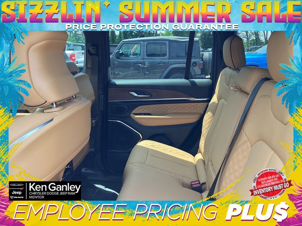 new 2025 Jeep Grand Cherokee car, priced at $57,725
