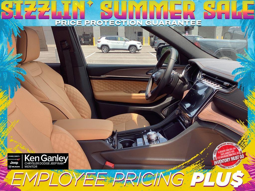 new 2025 Jeep Grand Cherokee car, priced at $57,725