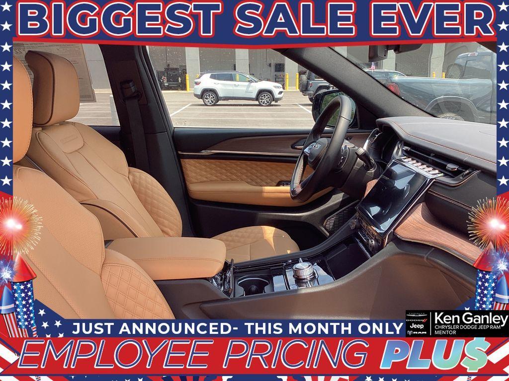 new 2025 Jeep Grand Cherokee car, priced at $57,875