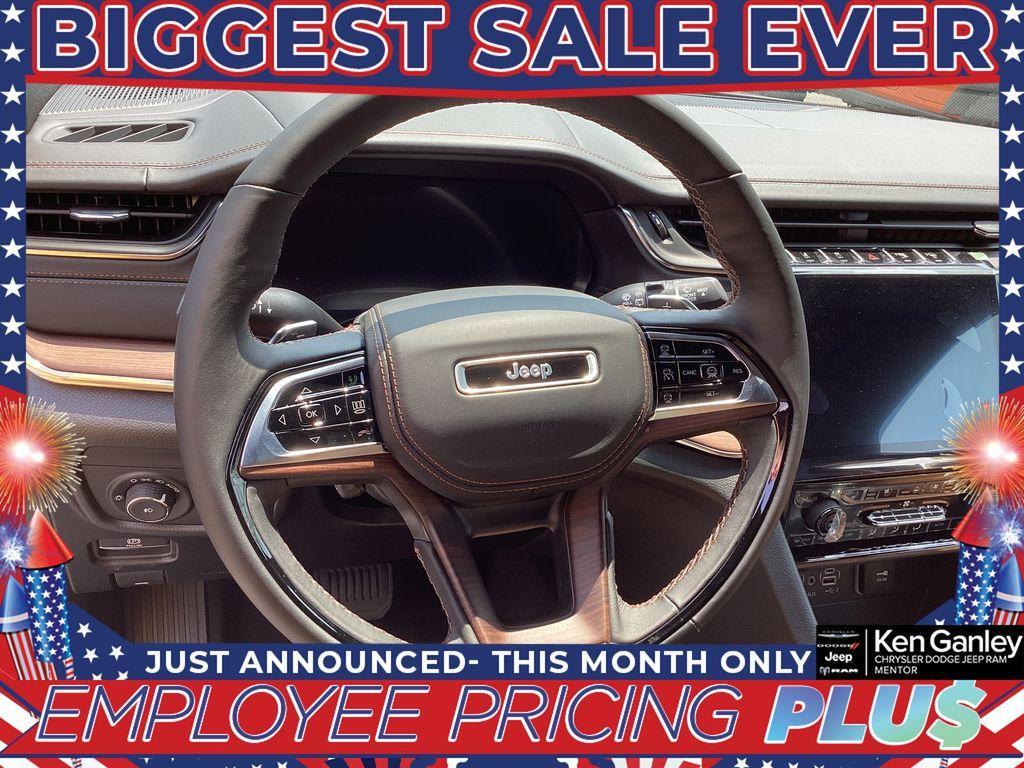 new 2025 Jeep Grand Cherokee car, priced at $57,875