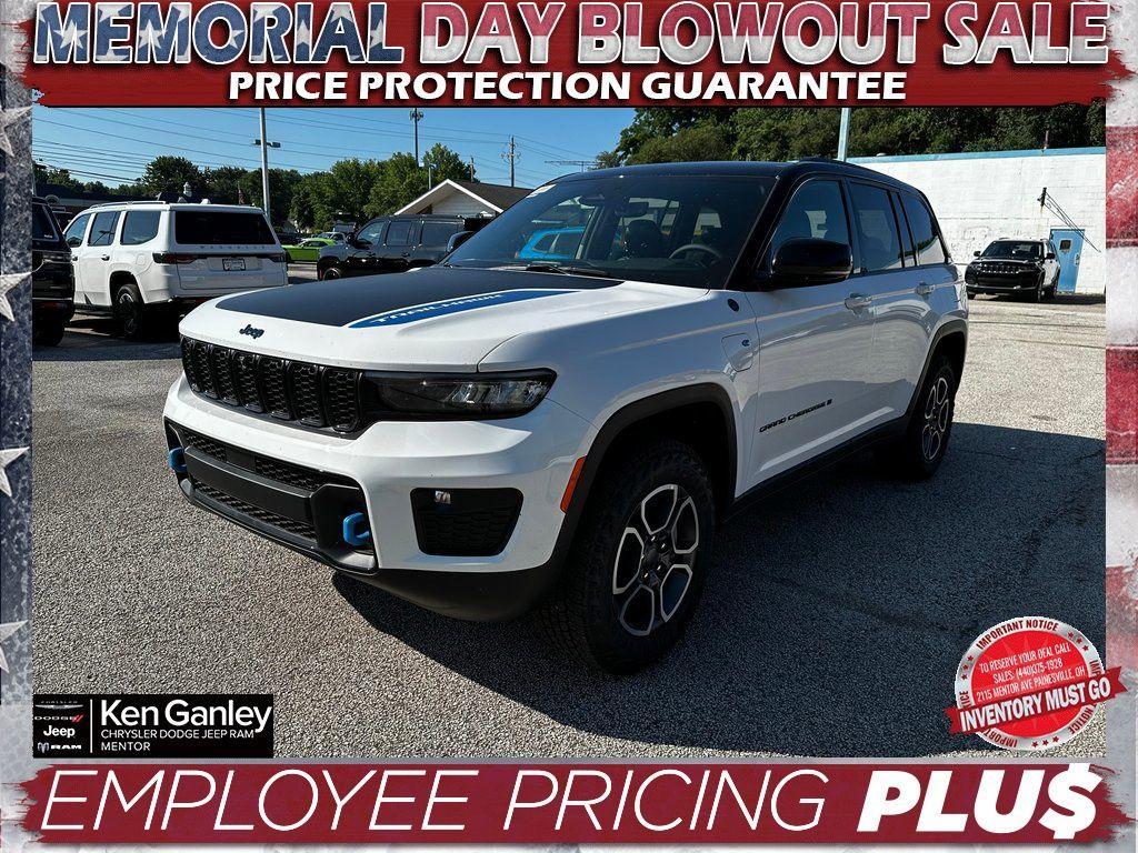 new 2023 Jeep Grand Cherokee 4xe car, priced at $39,999