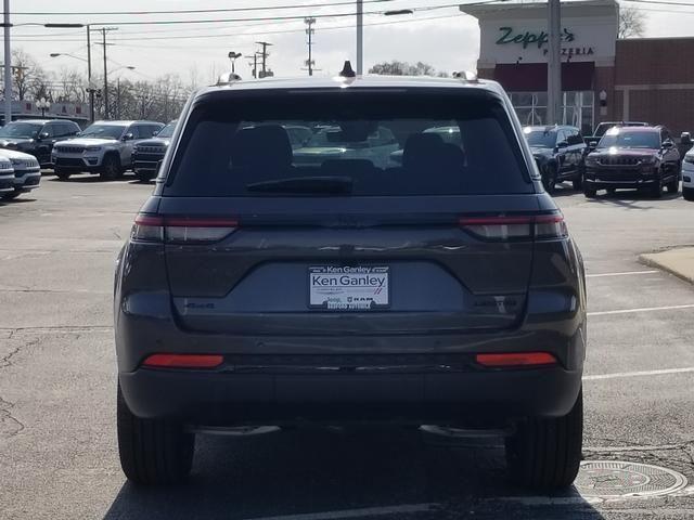 new 2025 Jeep Grand Cherokee car, priced at $45,161