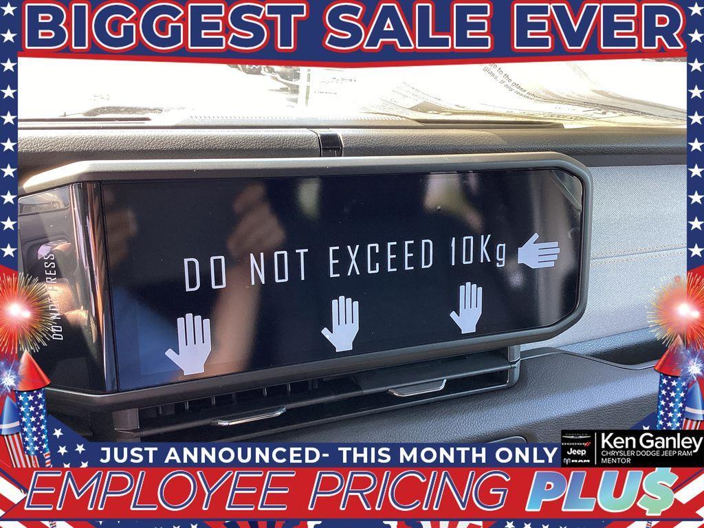 new 2025 Jeep Wrangler car, priced at $43,593