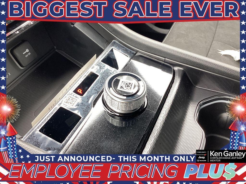 new 2025 Jeep Grand Cherokee L car, priced at $43,452
