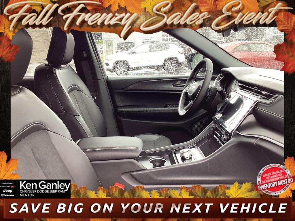 new 2025 Jeep Grand Cherokee L car, priced at $42,152