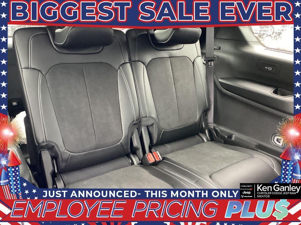 new 2025 Jeep Grand Cherokee L car, priced at $43,452