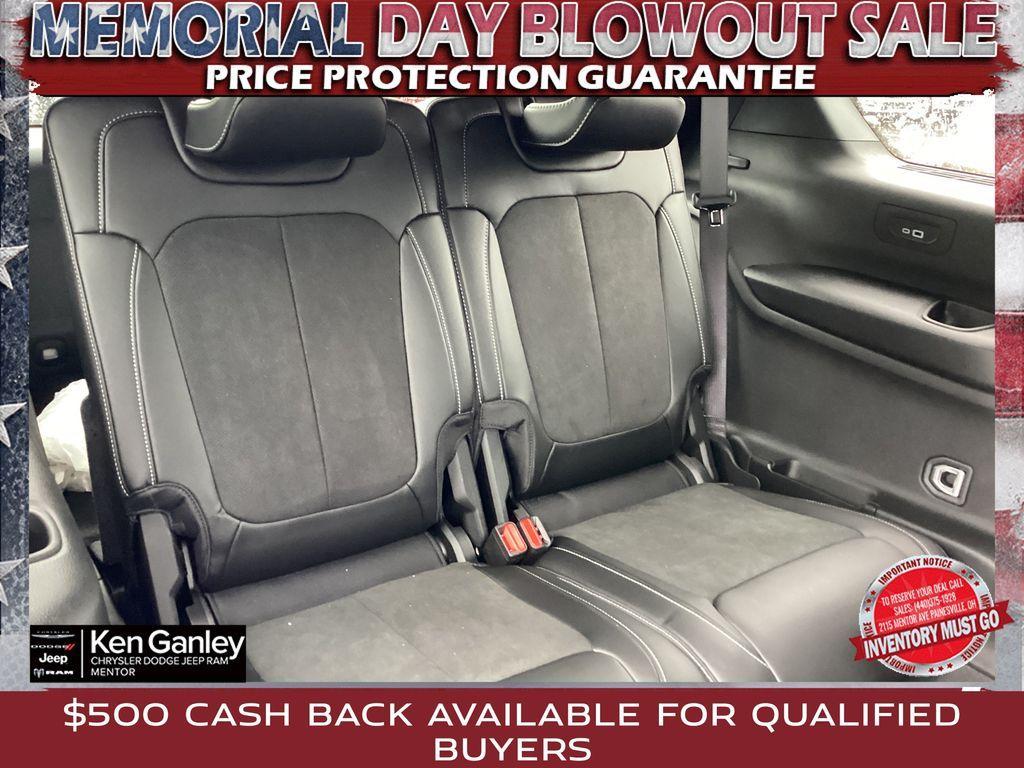 new 2025 Jeep Grand Cherokee L car, priced at $43,452