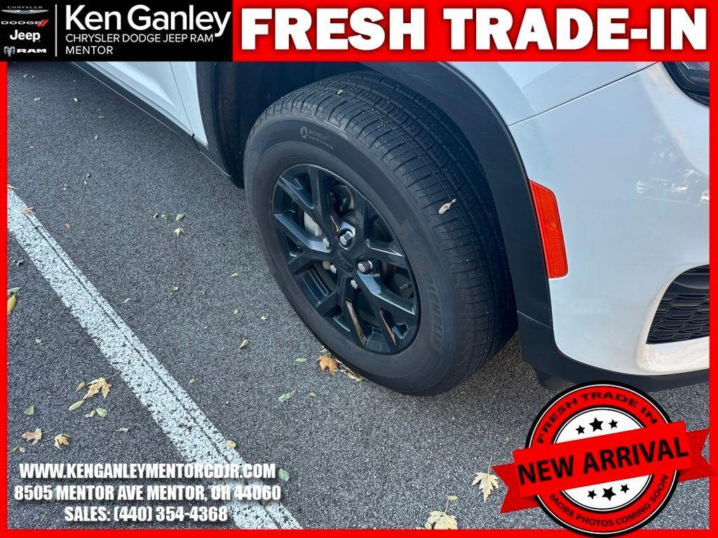 used 2024 Jeep Grand Cherokee car, priced at $32,900