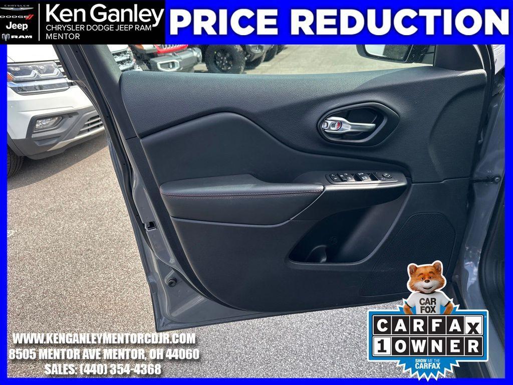 used 2023 Jeep Cherokee car, priced at $24,400