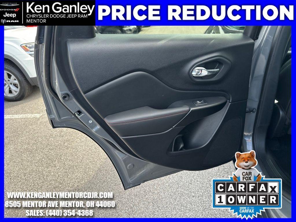 used 2023 Jeep Cherokee car, priced at $24,400