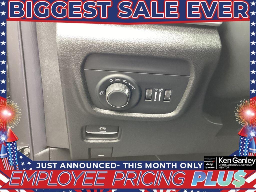 new 2025 Jeep Grand Cherokee L car, priced at $43,452