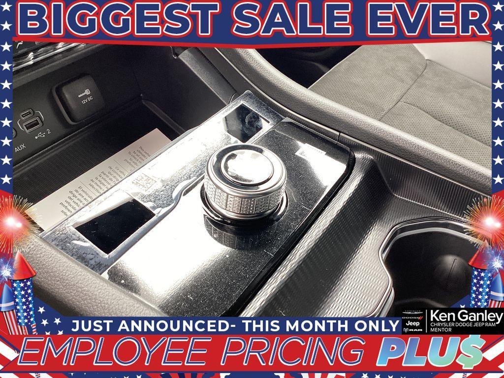 new 2025 Jeep Grand Cherokee L car, priced at $43,452