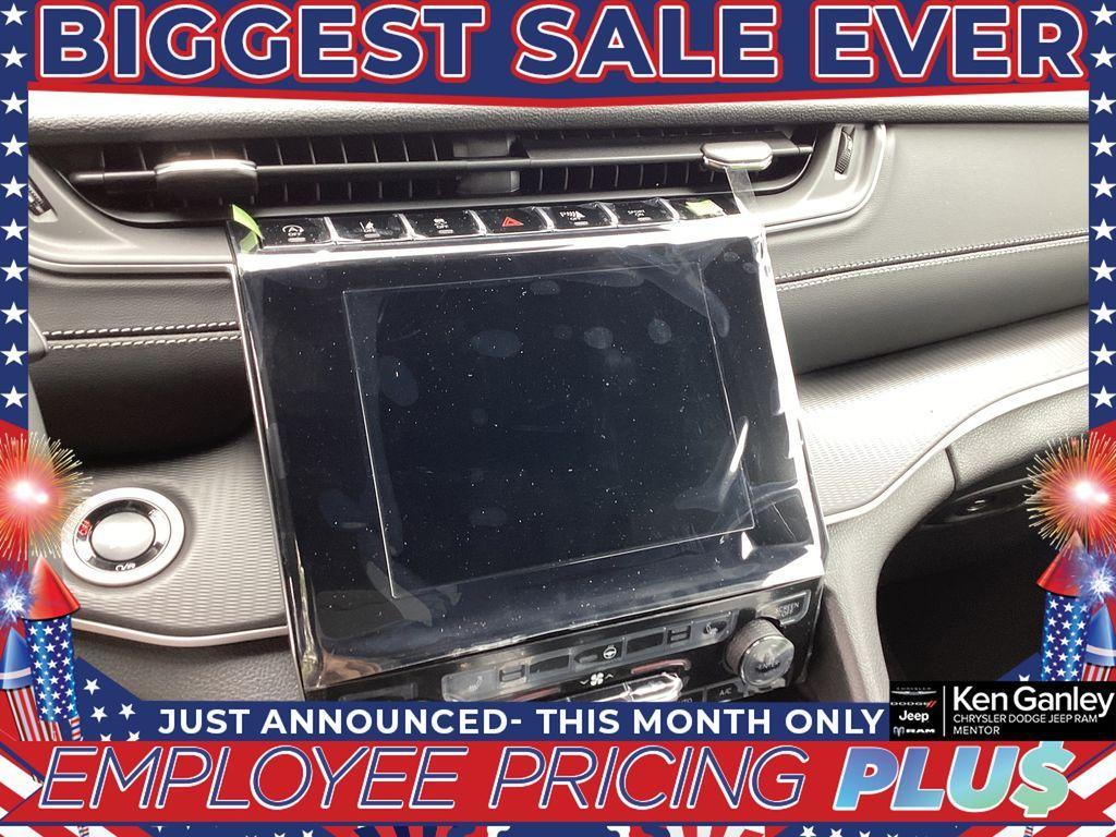 new 2025 Jeep Grand Cherokee L car, priced at $43,452