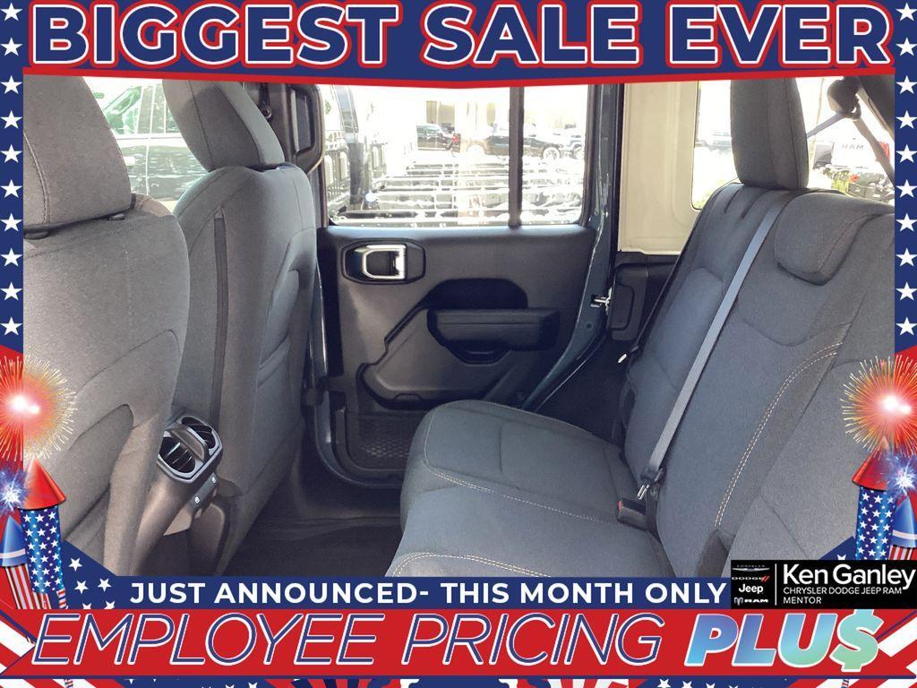 new 2025 Jeep Wrangler car, priced at $45,590
