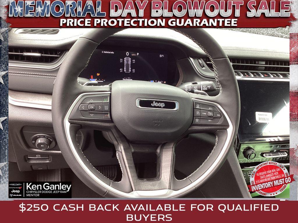 new 2025 Jeep Grand Cherokee car, priced at $42,186