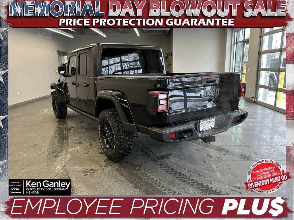 new 2025 Jeep Gladiator car, priced at $52,035