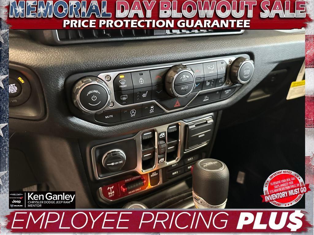 new 2025 Jeep Gladiator car, priced at $48,509